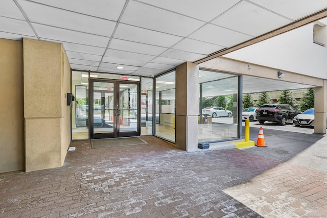 1633 Washington Blvd Unit 3A, Stamford, CT 06902 - common area featuring a wall of windows