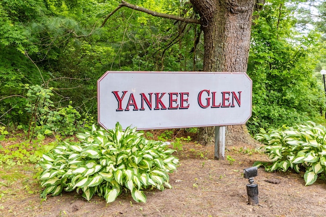 23A Yankee Glen Dr Unit 23A, Madison, CT 06443 - view of community / neighborhood sign