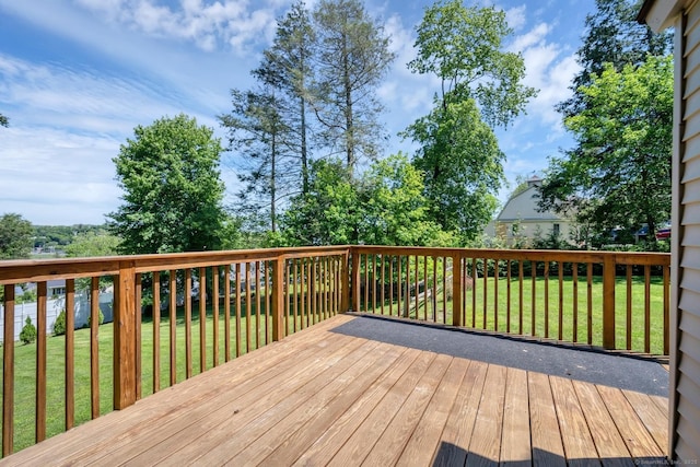 35 Deer Hill Ave, Danbury, CT 06810 - deck with a lawn