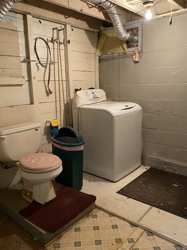 624 S Main St, Torrington, CT 06790 - laundry room with washer / clothes dryer