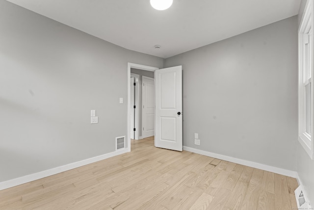 32 Porterbrook Ave, East Hartford, CT 06118 - spare room featuring light wood-type flooring and baseboards