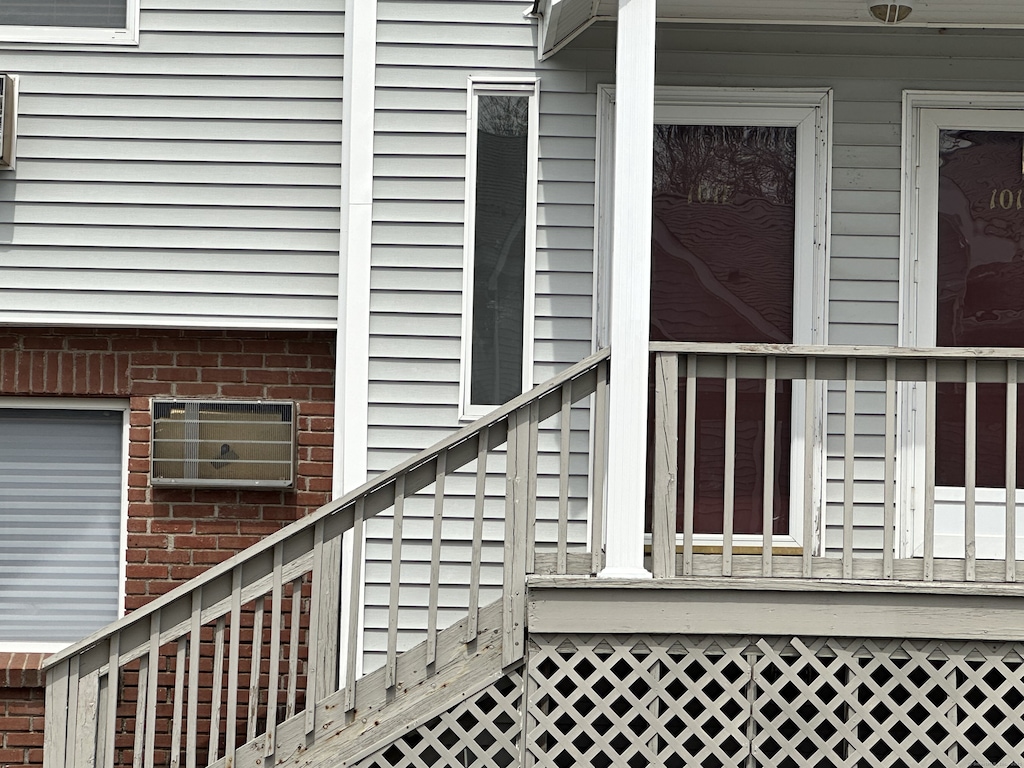 925 Oronoke Rd Unit 101E, Waterbury, CT 06708 - entrance to property featuring brick siding