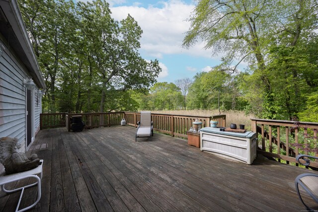 76 River St W, Old Saybrook, CT 06475 - view of wooden terrace
