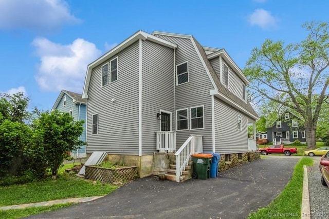 34 Wilbur Ave, Meriden, CT 06450 - view of side of home