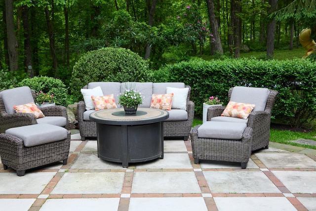 99 Cross Hwy, Redding, CT 06896 - view of patio / terrace featuring an outdoor hangout area