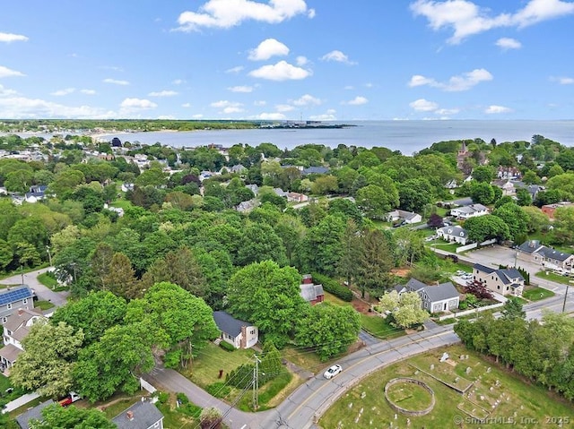 3 Pattagansett Ct, East Lyme, CT 06357 - aerial view of property and surrounding area with a nearby body of water