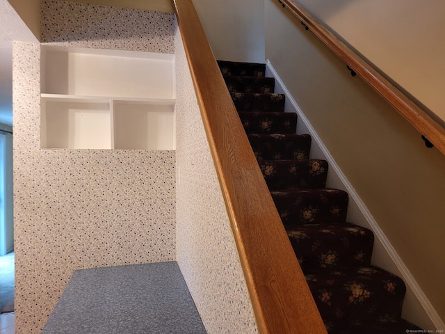 13 Little River Ln, Middletown, CT 06457 - view of stairway