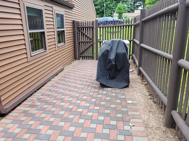 13 Little River Ln, Middletown, CT 06457 - view of patio / terrace