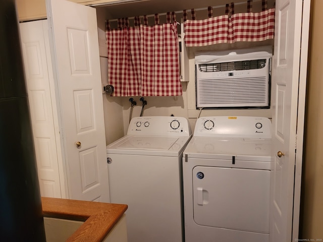 13 Little River Ln, Middletown, CT 06457 - laundry area with independent washer and dryer