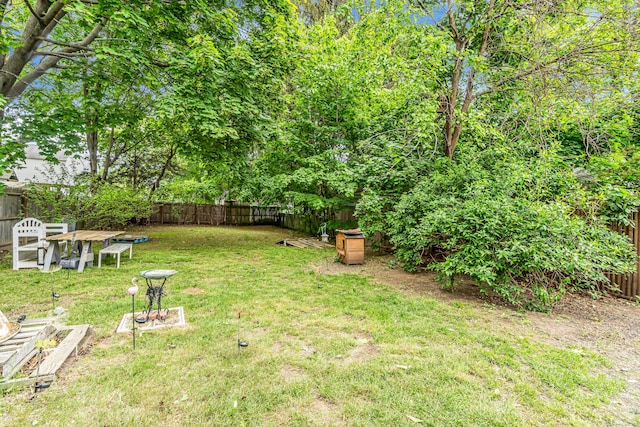 441 Savin Ave, West Haven, CT 06516 - view of yard