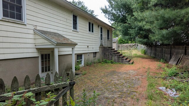 11 Twin Brooks Ln, Fairfield, CT 06824 - view of yard