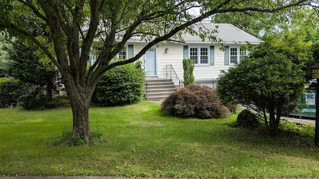 11 Twin Brooks Ln, Fairfield, CT 06824 - view of front of property featuring a front yard