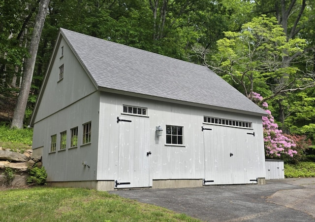 24 River Rd, Deep River, CT 06417 - view of garage