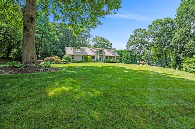 67 Old Farms Rd, Glastonbury, CT 06073 - view of green lawn