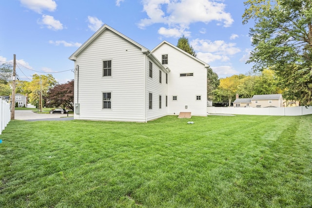 45 Robin Cir, Fairfield, CT 06824 - view of back of house
