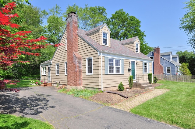 6 Lennox Ave, Windsor, CT 06095 - cape cod house with a chimney