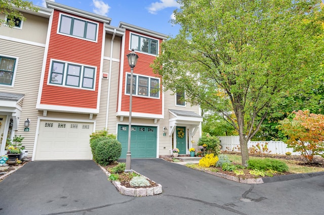 645 Prospect Ave Unit 11, West Hartford, CT 06105 - multi unit property featuring a garage and asphalt driveway