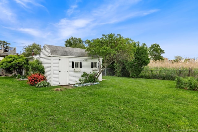 62 Surf Ave, Milford, CT 06460 - view of yard featuring an outdoor structure