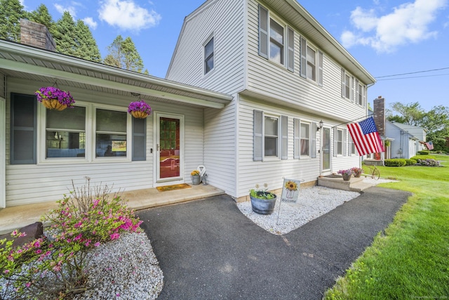 18 Kimberly Dr, Enfield, CT 06082 - view of front of house featuring a front yard