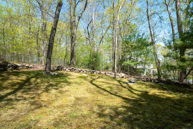 291 Peddlers Rd, Guilford, CT 06437 - view of yard