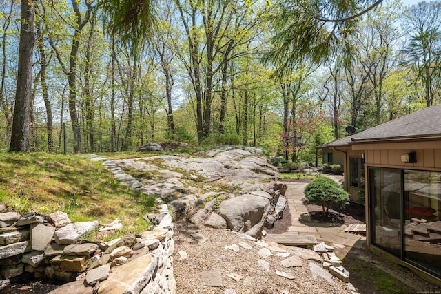 291 Peddlers Rd, Guilford, CT 06437 - view of yard