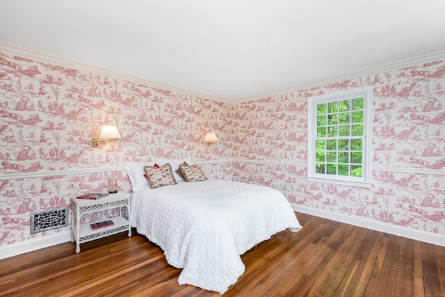 1208 Smith Ridge Rd, New Canaan, CT 06840 - bedroom with wallpapered walls, baseboards, hardwood / wood-style floors, and ornamental molding