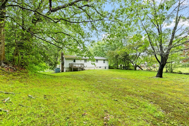 108 Gallivan Ln, Montville, CT 06382 - view of green lawn