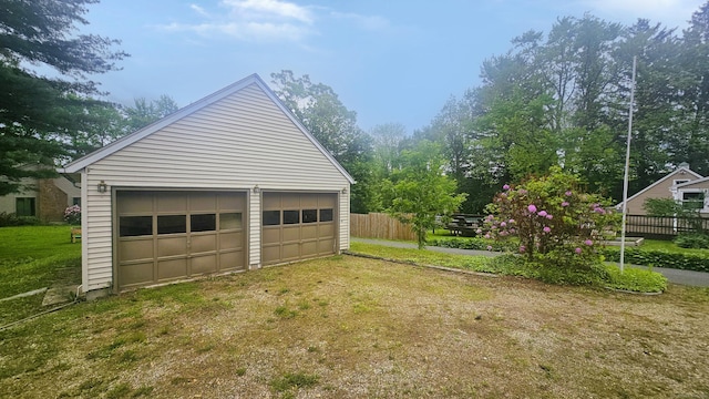 19 Weymouth Rd, Enfield, CT 06082 - view of detached garage