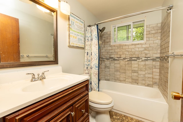 165 Scantic Meadow Rd, South Windsor, CT 06074 - bathroom featuring vanity, shower / tub combo with curtain, and toilet