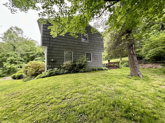 28 Blakeman Dr, Monroe, CT 06468 - view of side of property featuring a lawn