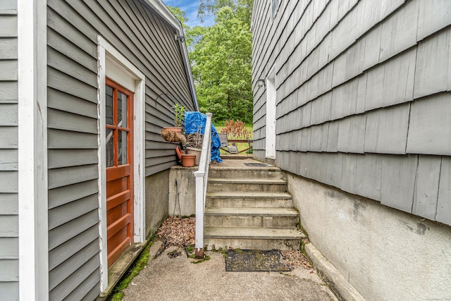 28 Blakeman Dr, Monroe, CT 06468 - view of staircase