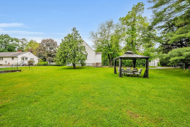 242 Park Ave, Bloomfield, CT 06002 - view of green lawn with a gazebo