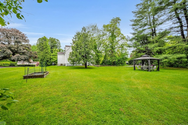 242 Park Ave, Bloomfield, CT 06002 - view of green lawn with a gazebo