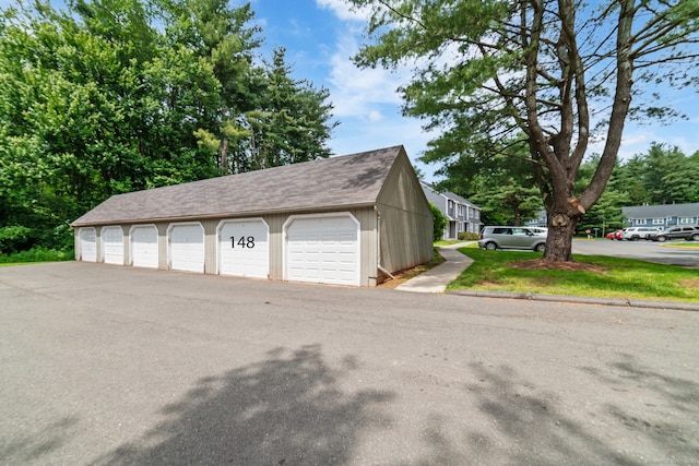 148 Fairway Dr Unit 148, Cheshire, CT 06410 - view of garage