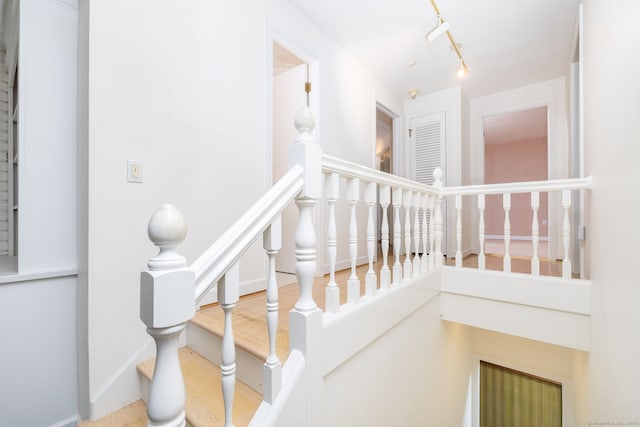 39 Chestnut Hill Rd, Simsbury, CT 06092 - stairway featuring rail lighting