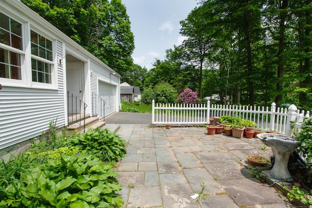 106 Hedgehog Ln, Simsbury, CT 06092 - view of patio with entry steps