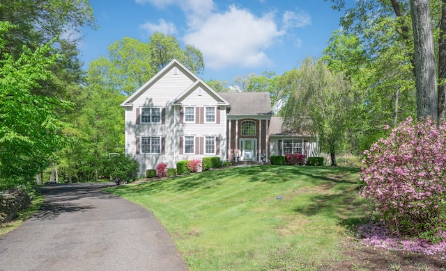 38 Old Bridge Rd, Brookfield, CT 06804 - view of front of property with a front lawn