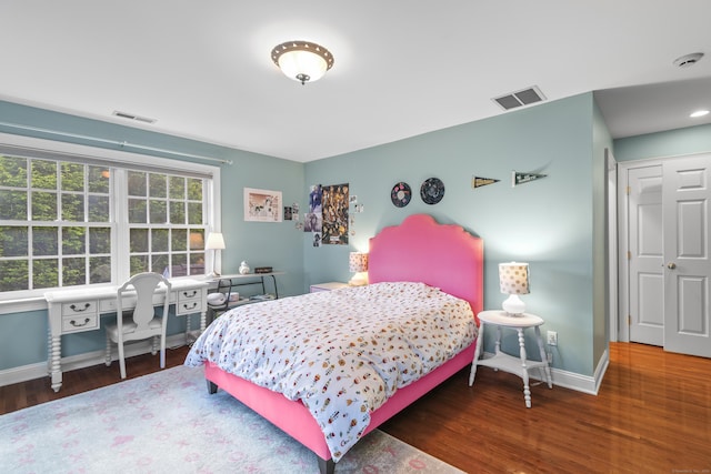 8 Hollow Oak Rd, Woodbridge, CT 06525 - bedroom with wood finished floors and an office area