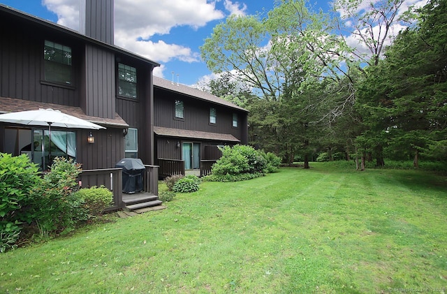 198 Mattabasset Dr Unit 198, Meriden, CT 06450 - view of green lawn