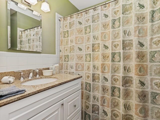 37 Windsor Ln, Greenwich, CT 06807 - full bath with vanity and curtained shower