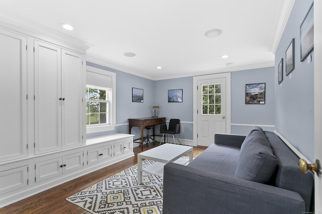 440 Hilltop Rd, Bridgeport, CT 06605 - living area featuring ornamental molding, healthy amount of natural light, dark wood-style floors, recessed lighting, and baseboards