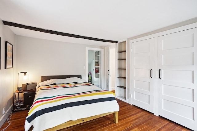291 Hopmeadow St, Simsbury, CT 06089 - bedroom with wood finished floors and baseboards