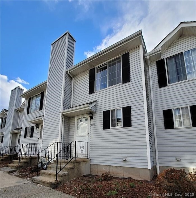 26 Guiel Pl Apt 5, Meriden, CT 06450 - multi unit property with a chimney