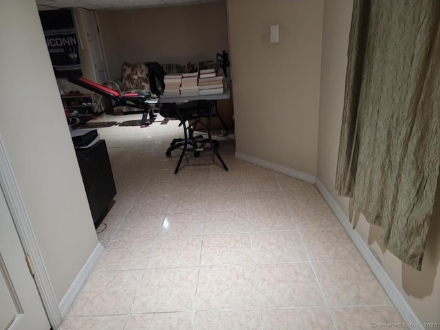 45 Washington Pl, Bridgeport, CT 06604 - hall featuring tile patterned floors and baseboards