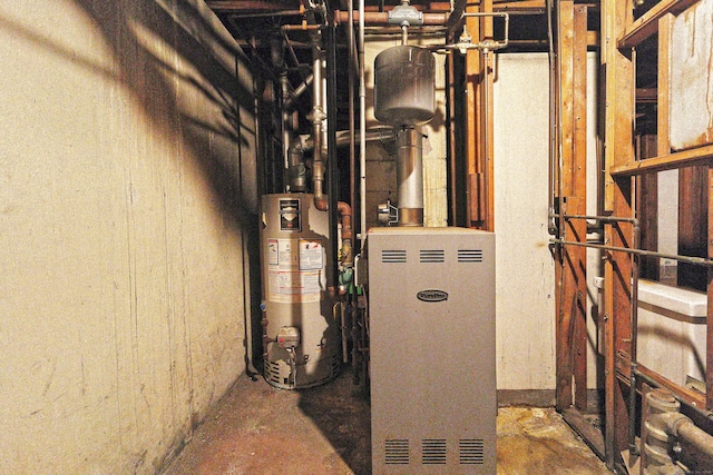 246 Ray Rd, New Haven, CT 06515 - utility room featuring water heater
