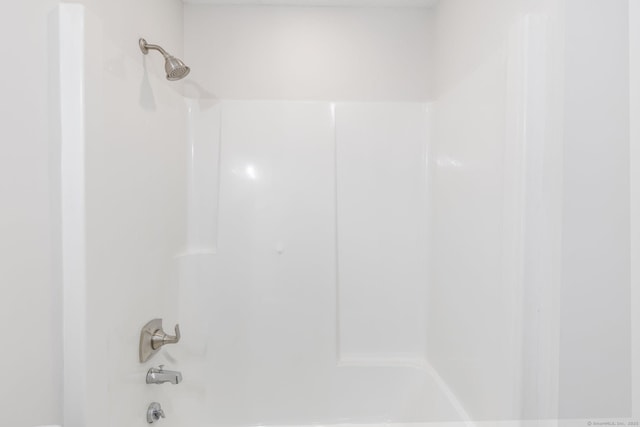 447 Palisado Ave, Windsor, CT 06095 - bathroom view of bathing tub / shower combination