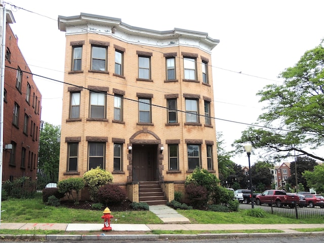 16 Essex St Unit 5F, Hartford, CT 06114 - view of front facade with brick siding