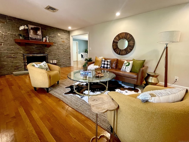 35 W Ridge Dr, West Hartford, CT 06117 - living area featuring wood finished floors, a fireplace, and recessed lighting