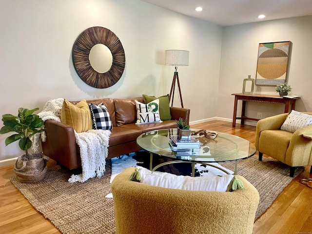 35 W Ridge Dr, West Hartford, CT 06117 - living area featuring wood finished floors, recessed lighting, and baseboards