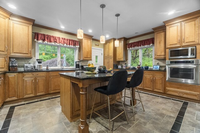 238 Park Rd, Oxford, CT 06478 - kitchen featuring stainless steel appliances, decorative backsplash, ornamental molding, a sink, and recessed lighting